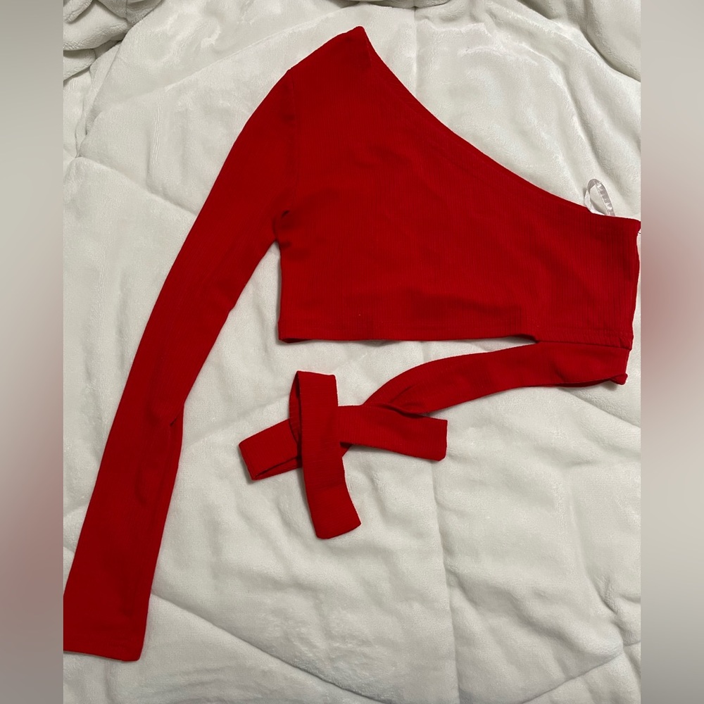 One shoulder knot cut out waist top